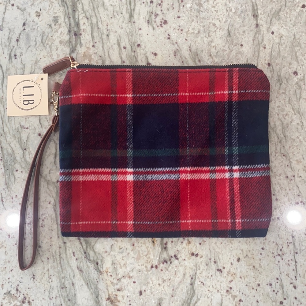 NWT L.I.B New York Large Plaid Zipper Wristlet